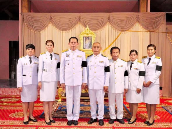 วันที่ 7 พฤศจิกายน 2568 นายภาคภูมิ ติณพันธ์ นายก อบต.สินปุน และพนักงานส่วนตำบลสินปุนร่วมพิธีบำเพ็ญกุศลแด่สมเด็จพระนางเจ้าสิริกิติ์ พระบรมราชินีนาถ พระบรมราชชนนี พันปีหลวง ในวาระครบ 15 วัน (ปัณรสมวาร) ณ วัดควนนิยมราษฎร์รังสฤษฏ์ หมู่ที่ ๘ ตำบลสินปุน อำเภอพระแสง จังหวัดสุราษฎร์ธานี
ขอบคุณข้อมูลจาก นางสุพรรษา เกตุแก้ว/นางสาวชญานันท์ กุลน้อย